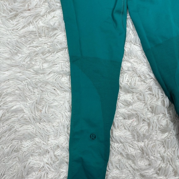 Lululemon Zone In Tight Forage Teal Green Size 4 Leggings - Picture 7 of 8